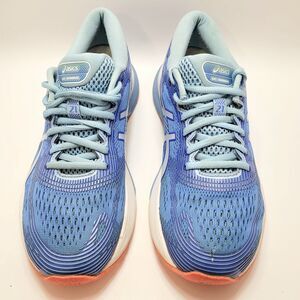 Asics Women's Gel Nimbus 21, size 7.5